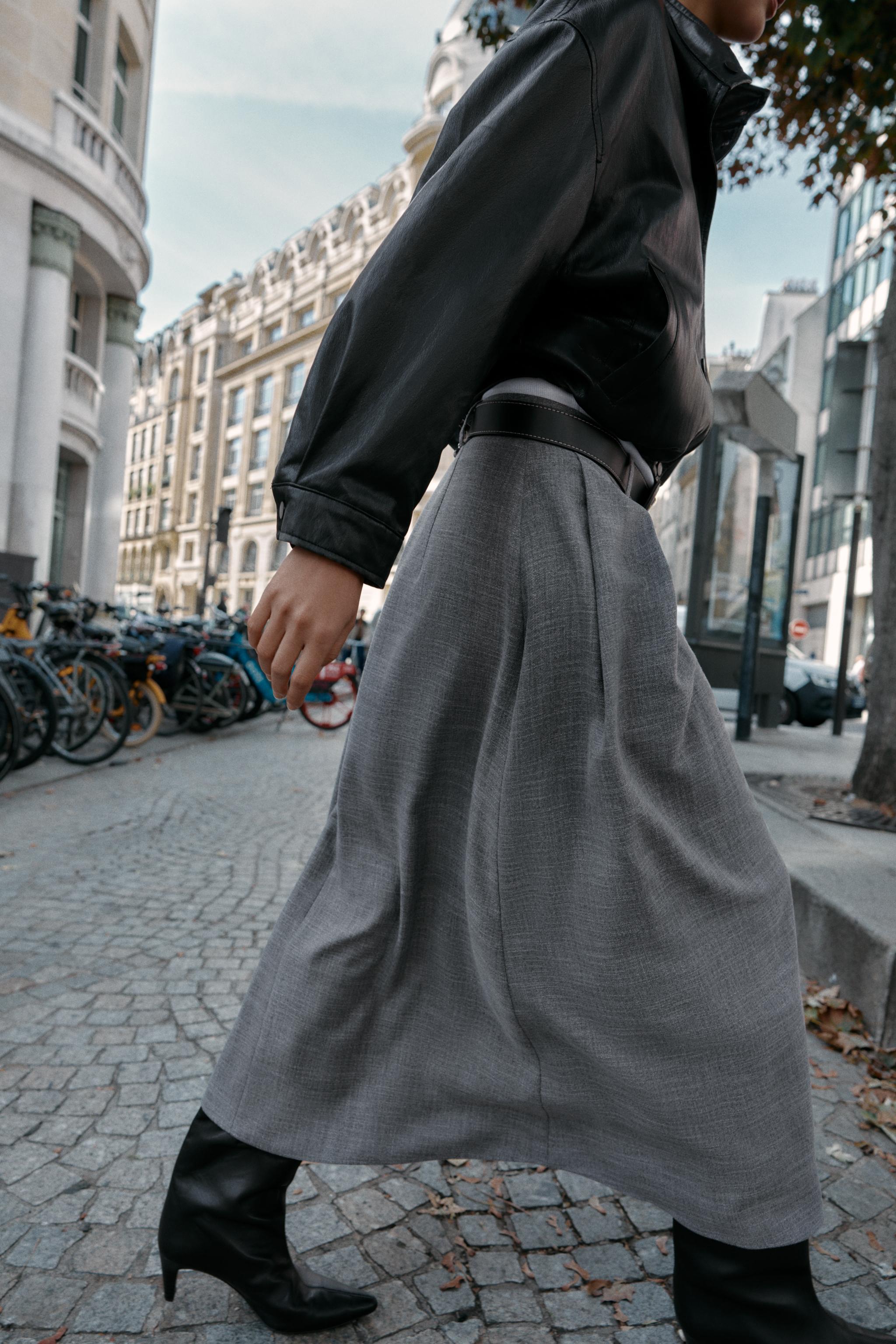 PLEATED BELTED MIDI SKIRT